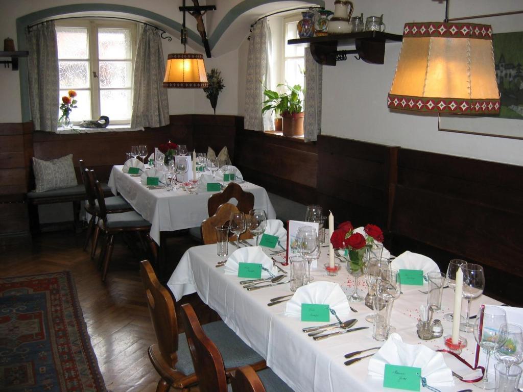 Gasthof Koreth Innsbruck Exterior photo