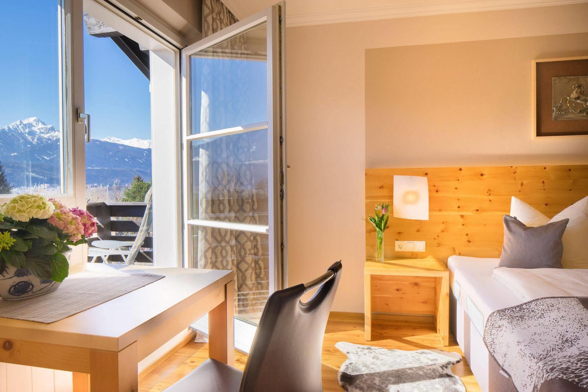 Gasthof Koreth Innsbruck Exterior photo